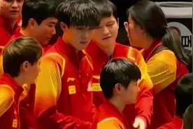 小胖每次都在吃瓜前线😅#王楚钦孙颖莎视频封面