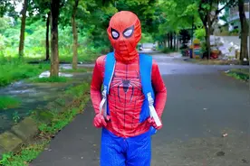 如果蜘蛛侠遇到好朋友？第一视角带你体验认识新的朋友#第一视角视频封面