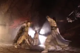 凌霜剑出世，剑尊被杀，燕藏锋执掌铸剑城#魔剑生死棋 #凌霜剑