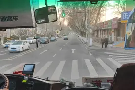 日照城乡公交C116行驶在日照路，迎宾路，和阳南路。#公交车视频封面