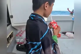 赤岭亮哥后续：姐姐发文称小孩哥三岁就会骑摩托车不属实！视频封面