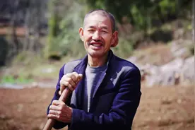 叔叔头上长了一个大包，究竟是什么原因？ #记录真实生活