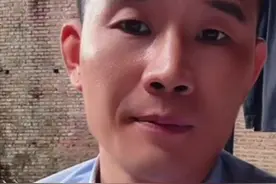 “嘎子谢孟伟”穿警服直播带货引争议，本人公开道歉，警方已介入！