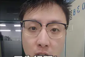 医生提醒这种糖可能有“毒” 突然爆火的网红蜡瓶糖，我们医生建议孩子少吃！#硬核健康科普行动 #听医生一句劝 #糖的危害 #蜡瓶糖 #医生日常