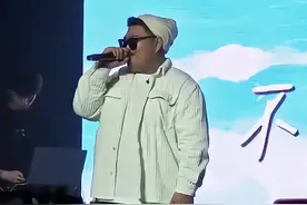 “这首歌太适合焦虑的时候听了”#向云端 #海洋bo