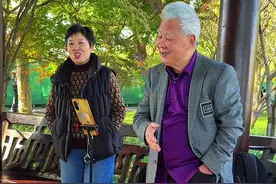 可惜你不来杭州。不知道西湖大爷唱的《海市蜃楼》到底有多好听。#杭州西湖#西湖大爷#海市蜃楼