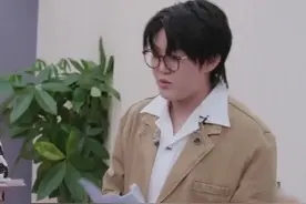 #王靖雯第一个落选的音乐人 王靖雯你真的很棒，不要怀疑自己！这首《谜语》真的超好听啊！#音乐缘计划  #王靖雯 #综艺
