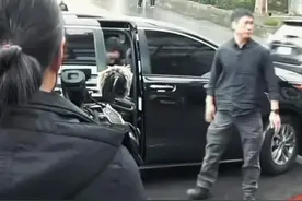 小蒋适合这个音乐吗？😂#蒋万安 #两岸一家亲 #台北市长