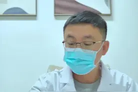 工作时眼睛崩到铁锈，之前也崩过，留的疤还在，大家工作时还是要注意安全，戴好护目镜#眼科主任李强 #门诊日常视频封面