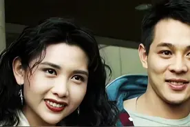 56岁#邱淑贞 与女儿沈月一同亮相，风姿绰约气场全开，女儿继承了邱淑贞的颜值，美丽动人#明星现场 #悠悠明星优选 @DOU+小助手视频封面