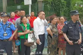 #抖音热门话题  2024重庆高考渝鲁巴蜀中学考点见闻视频封面