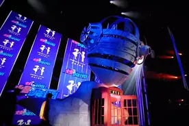 人民网评“奶辣风”被扭曲的童年如何能重新再来？#奶辣风视频封面