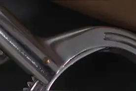 目睹“生割腰子”、手指险被砍断……缅北逃回男子自述视频封面