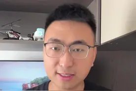 吉利银河M9正式首秀！至于价格吗？你们觉得30万行不行？ #中国争气车#吉利银河m9