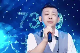等到你满嘴没有牙，话都说不清楚的时候，还是想和你一起比划当初的情话，是多么幸福的一件事#真人真唱 #热门音乐🔥