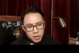 婚姻里两地生长环境的差异肯定是相处生活中很重要的矛盾点。经验之谈。任何来自两个家庭的人结合都不可能所有观点一致。南北差异就更大了。主动看优点，尽量接受优点，可谓夫妻相处的重要之道。还要听有关南北婚姻些什么点，点赞留言呗everyone。视频今天发因为老婆今天回东北几天，出于安全考虑。#两性情感 #南北差异 #夫妻相处之道 #婚姻视频封面