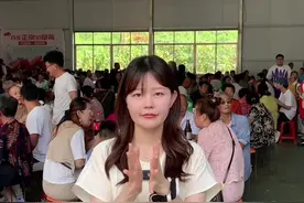 吃东北农村大席！ 参加妹妹的升学宴啦！来看看东北的大席怎么样？！哈哈哈哈哈#中韩夫妇 #外国人在中国 #东北日常生活vlog视频封面