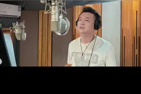 咸阳阿东《隔辈亲情更深》 一首送给爷爷奶奶的歌，你们喜欢吗#抖音热歌推荐🔥 #爷孙俩的快乐时光 #祖孙情