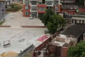 广西玉林同宗李氏家族16户人家集资600万建了一栋乡村“商品房”每户均为150面积，取名俊盛世家。#俊盛世家 #最和睦的一家人视频封面