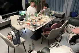 在家聚餐后，我和老表们喝断片了，徒弟一个人花了30分钟打扫…感谢之前让我留下徒弟的网友们，我这回是走大运了#徒弟#家庭聚餐视频封面