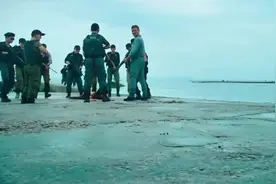 超哥这波救场我给打82分，剩下的18分以666送给你#邓超 #电影