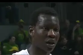 他就是世界篮坛臂展最长的球员波尔波尔，杜兰特在他面前都像后卫#抖音篮球季 #篮球视频封面