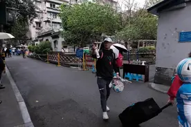 #成都迪士尼 成都孃孃哈哈😂视频封面