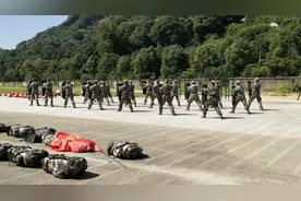 民兵,是由中国共产党领导的不脱离生产的群众组织