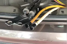 两台19款大众探岳天窗漏水