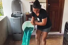 #巴西妇女打扫卫生真的太解压了视频封面