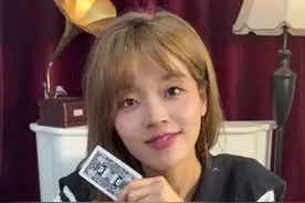 喝酒玩的小游戏 一副扑克牌就搞定的酒桌小游戏，无论几个人都能玩！#酒桌游戏 #游戏 #微醺时刻 #纸牌小游戏