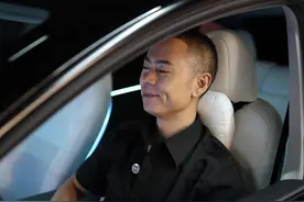 完了！这首歌砸手里了…