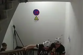 爬楼梯的第一视角😢甚至能听到喘息声#鹿晗视频封面