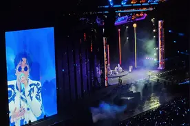 818大部分#薛之谦 #巡演 串烧，我们四巡万兽之王见#天外来物