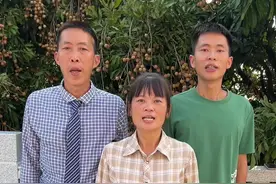今天是2025年九月三日，是中国人民抗日战争暨世界反法西斯战争胜利纪念日，这是中国人民的胜利，也是世界人民的胜利！#容姐和龙二的乡村生活#抗日战争胜利80周年
