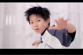 【5C升级款】小米 MI 米兔儿童电话手表C7A 4G全网通 高清视频视频封面