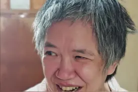  为何屡次失误的员工，总能被老板“特殊照顾”？ 职场迷局让艾莲憋出内伤！#强迫症 #父亲