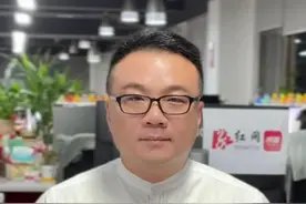 嘎子哥谢孟伟被行拘7天，账号遭封戏份重拍：为何一次处罚就让艺人栽了？#谢孟伟行拘#艺人账号封禁#戏份重拍