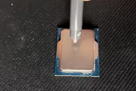 CPU硅脂的几种涂法，你觉得哪种更好呢？#cpu硅脂正确涂抹方法