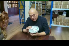 撬茶普洱生茶，拆茶让你根根分明没有碎沫#普洱茶知识 #撬茶 #拆茶 #茶叶 #普洱