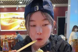 排名第二的辣子鸡 一个月了，今天陪媳妇 好好吃饭#抖音美食推荐官 #柴王辣子鸡田木沙#地方特色美食 #真材实料好味道 #同城美食