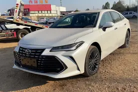 一汽丰田亚洲龙2022款2.0LXLE尊享版实车展示 2.0L顶配车型