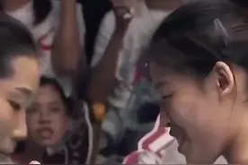 朱婷和李盈莹感情太好了，这次朱婷回归妹妹应该很高兴#朱婷 #中国女排视频封面