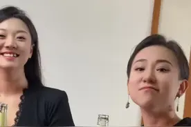 网红合唱，干净嘹亮治愈的嗓音，让人百听不厌，不怕歌曲太好听，就怕歌曲入了心……#创作灵感#空荡的酒杯#好听到耳朵怀孕 #好歌推荐百听不厌 #听歌的人动了心唱歌的人懂了情 @DOU+小助手 @抖加🔥上热门🔥dou+🔥热点宝