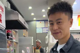 《吃麻辣烫的“称重玄学”：摆法不同重量竟有差？》#好吃的麻辣烫 #餐饮创业 #吃啥 #创业日记 #饮食文化视频封面