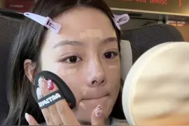 学生党暑期化妆跟练版之裸色姐感钓系妆容！减少妆容色彩显得整个人酷酷的超有气质，特别适合长中庭的老婆们~快来尝试不一样的妆容风格！#高铁沉浸式化妆 #沉浸式化妆 #新手化妆教程 #化妆vlog @DOU+上热门 @DOU+小助手