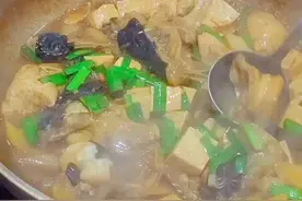 安康鱼和我这么做 一锅米饭都不够吃的#跟抖音学做菜 #妈呀太香了 #嘎嘎好吃 #家常美食 #安康鱼视频封面