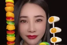 #真人版小哪吒 #吃点甜甜的新年糖果吧 #哪吒的风吹到了美食界 #治愈系乡村美食 #肯恰那哪吒版