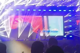 #迎新晚会 #郑州工商学院兰考校区 毕业四年的俺又回来啦！！