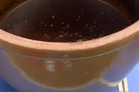 面酱大酱教程来了，自己做的干净放心，味道纯正#真材实料才能做出好味道 #家乡的味道 #西瓜酱豆 #面酱 #老式发酵酱豆的做法